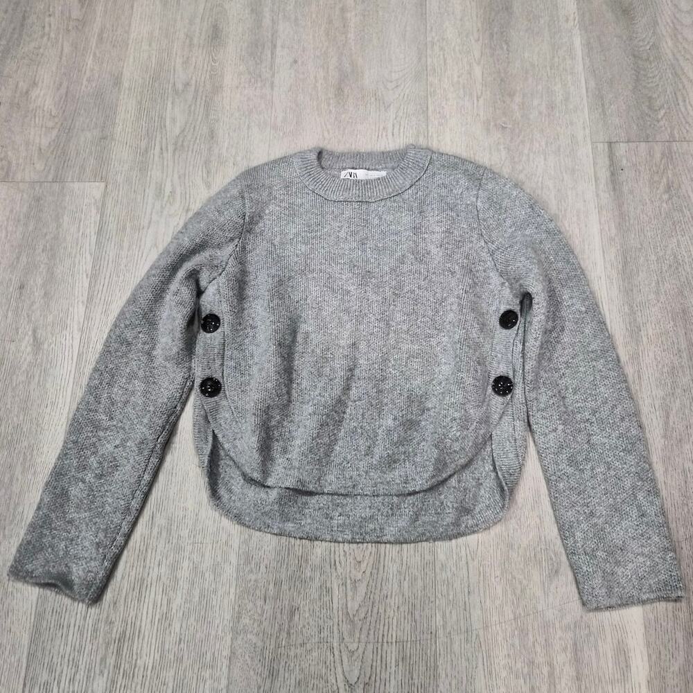 Zara Light Grey Knit Sweatshirt Size Small